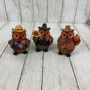 Thanksgiving / Fall Owl Figurines Pilgrims Pumpkins 3.5” Resin Statues Set Of 3